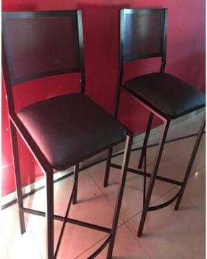 Banquetas altas y desayunadores 13